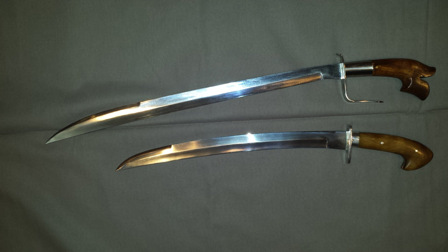 So, what the is the difference then between a bolo (machete) and a dedicated fighting sword (Espada)?